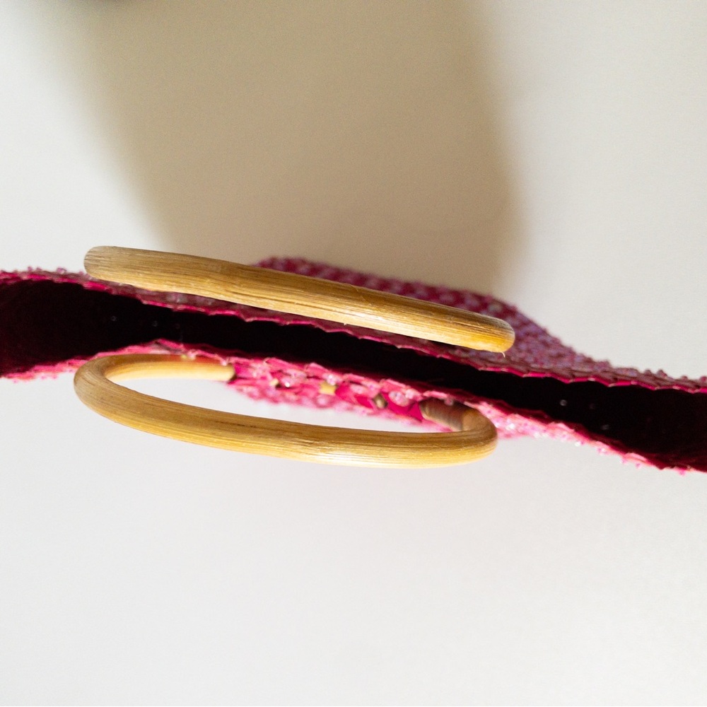 Small Pink Sequin Bag W Wooden Handle - Picture 4 of 5